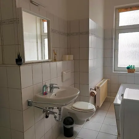 Geraeumige Mit 3 Schlafzimmern Und Balkon In Magdeburg-sudenburg 马格德堡